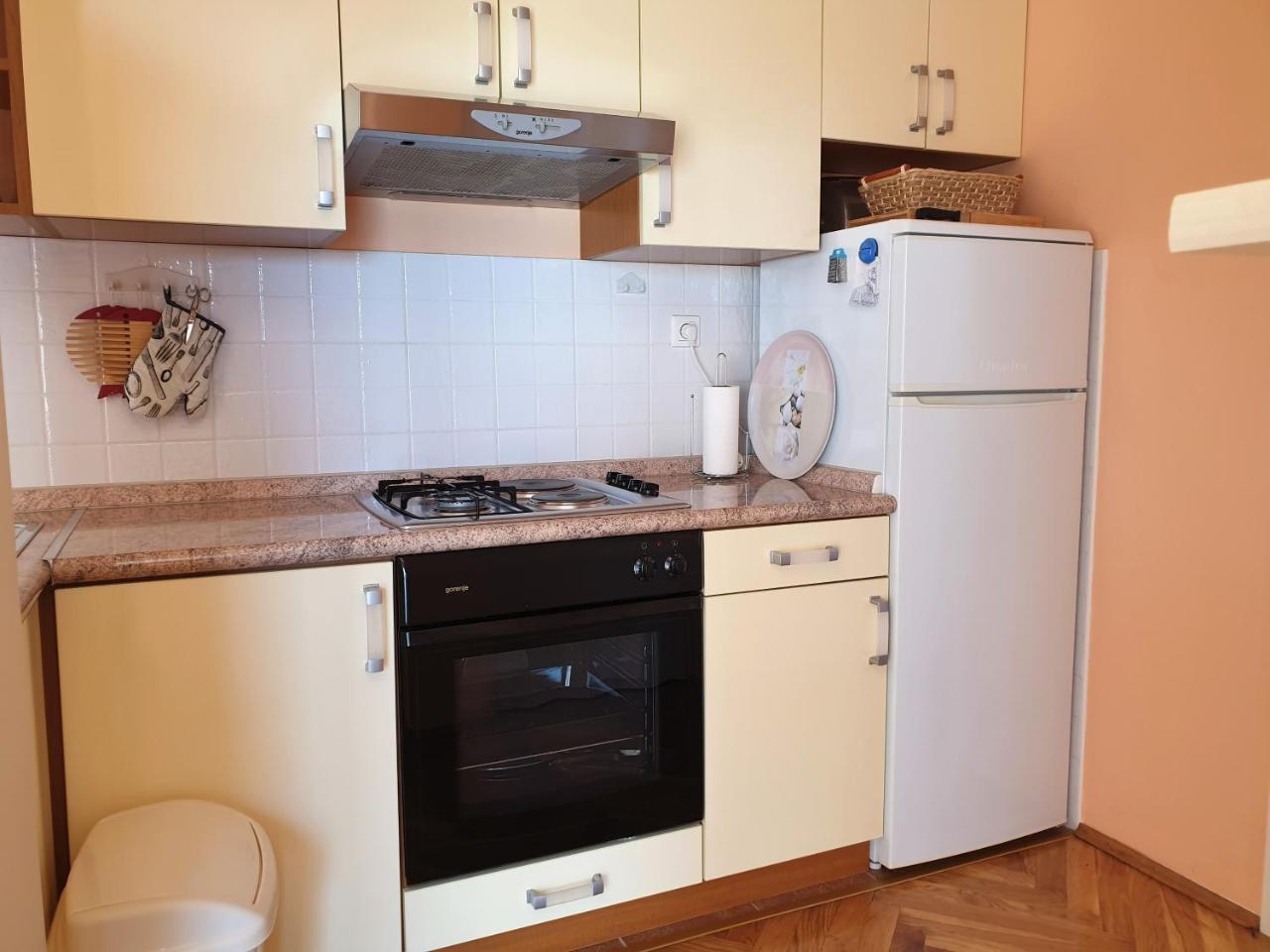 Apartment Valamar Novalja Exteriör bild