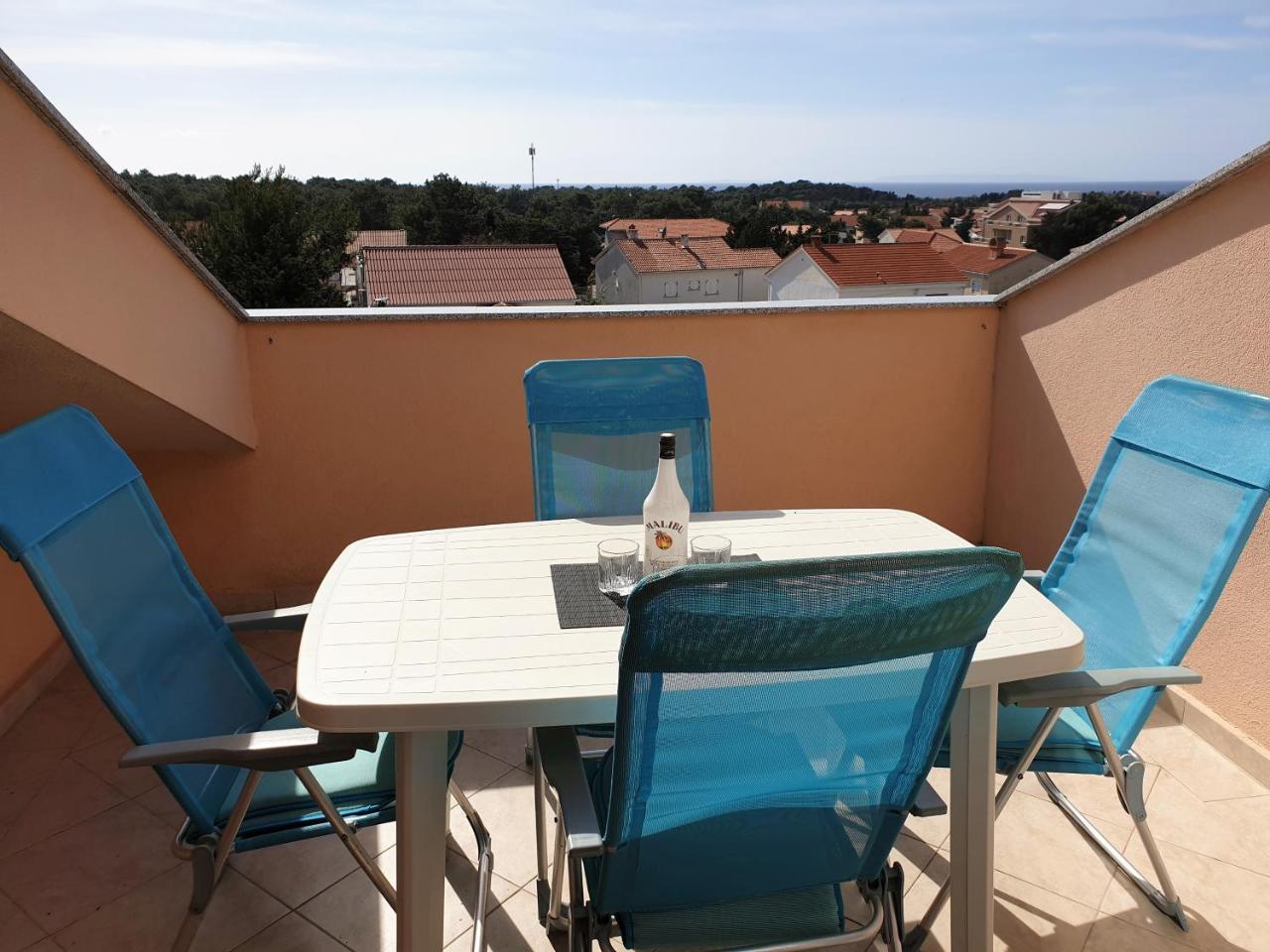 Apartment Valamar Novalja Exteriör bild