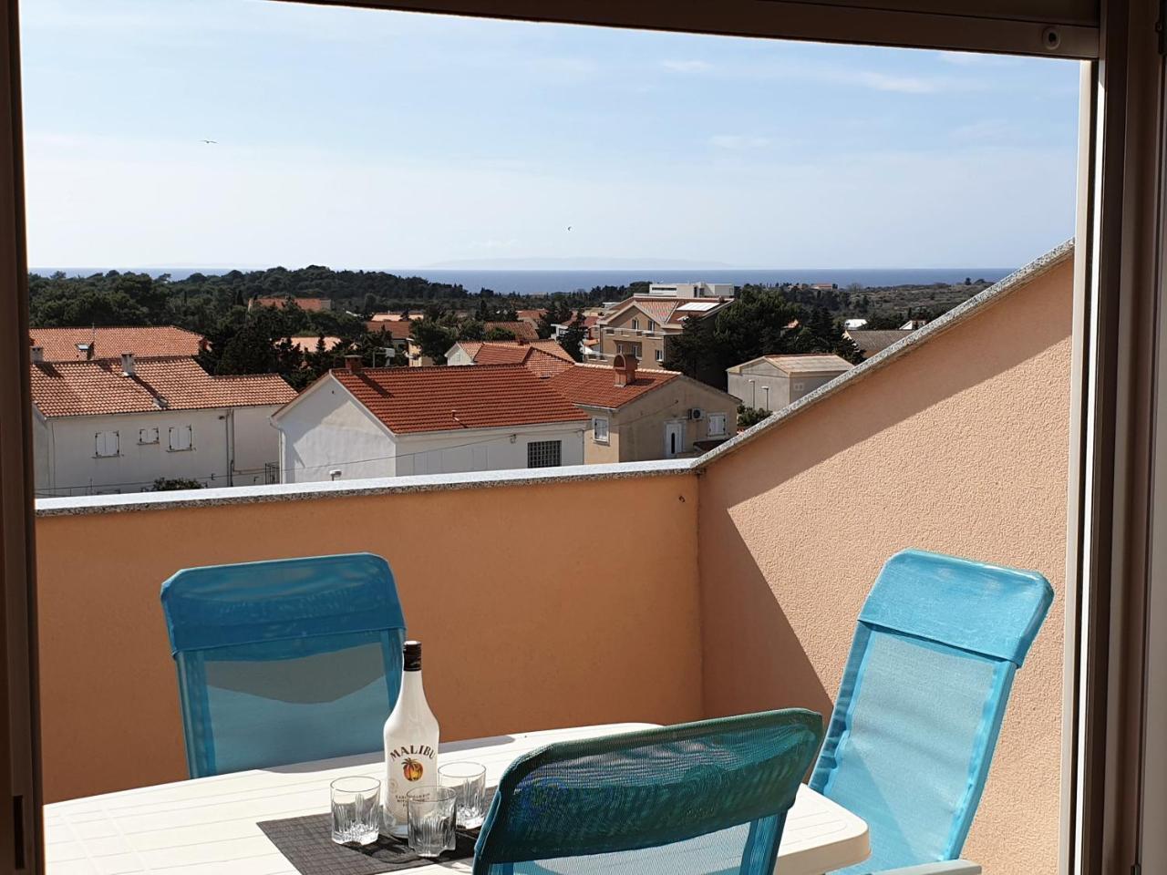 Apartment Valamar Novalja Exteriör bild